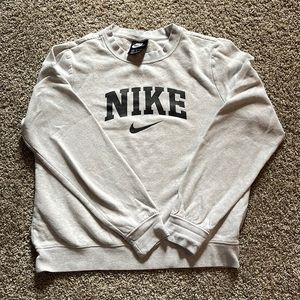 Nike crewneck
